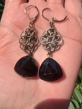 💎 Vintage-Vibe Chainmail & Faceted Drop Leverback Earrings